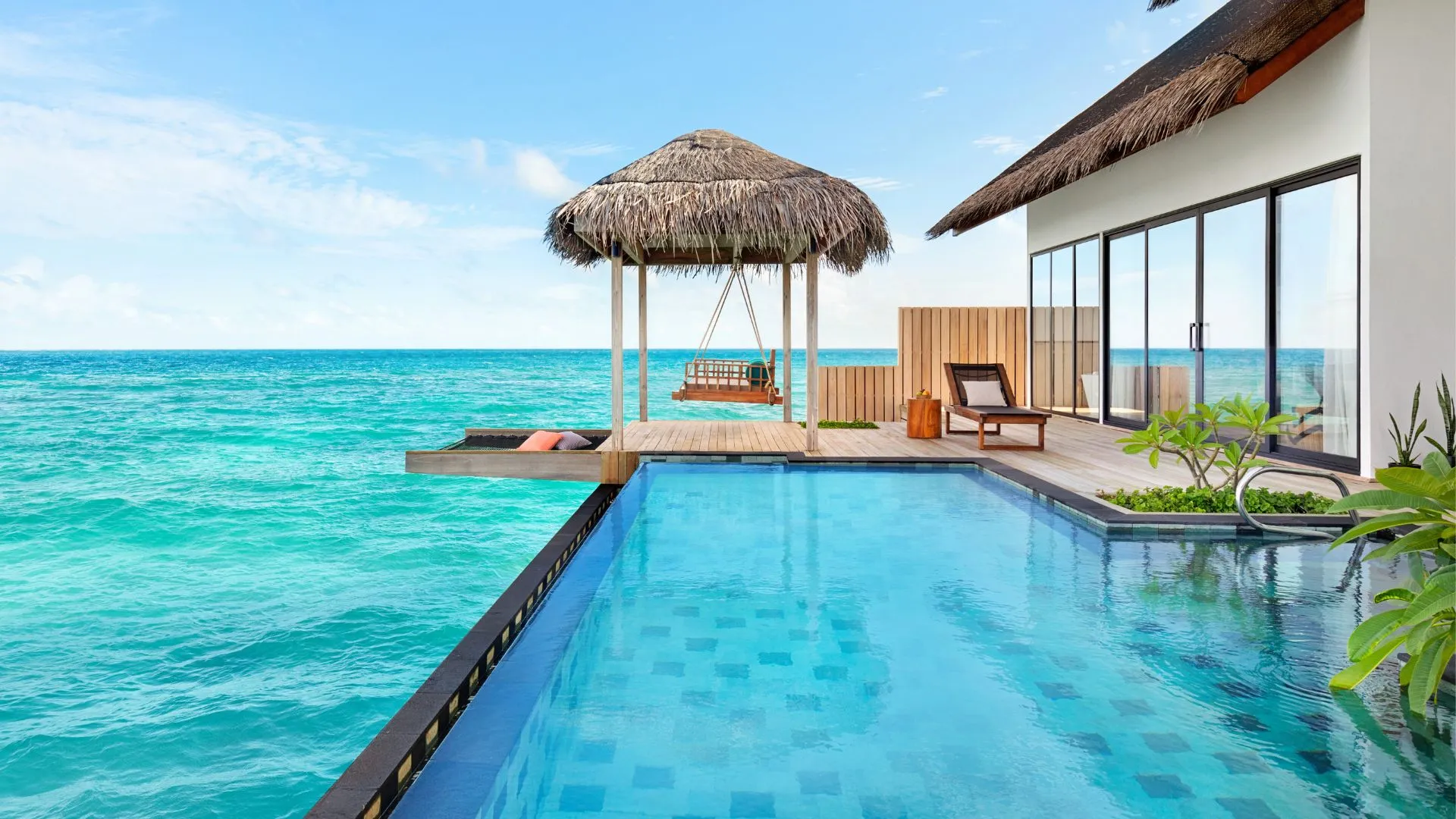 馬爾地夫希爾頓Hilton Amingiri : 10/31前入住指定房型 >> 贈送一次漂浮早餐+日落巡航之旅+ 30分鐘攝影體驗 & 2張照片